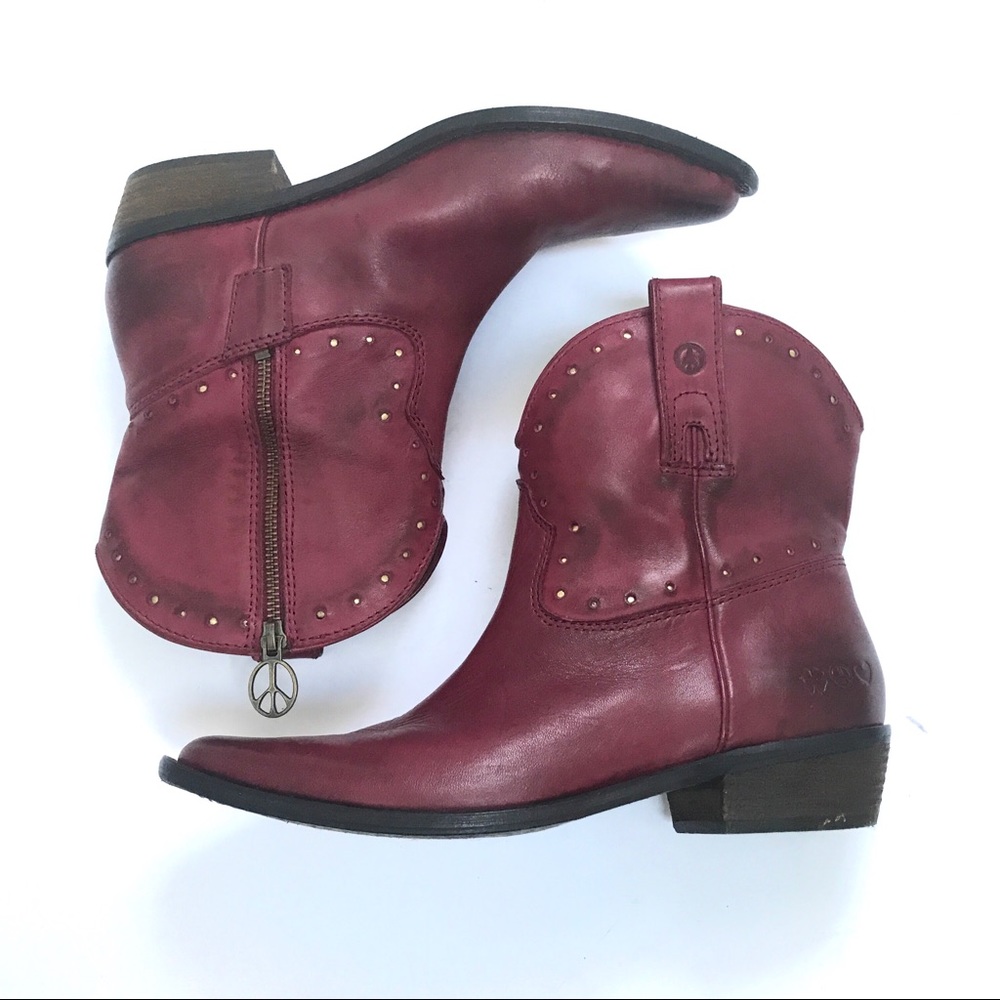 EUC Lucky Brand Red Studded Cowboy Ankle Boots 9.5